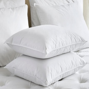 pillows_7147